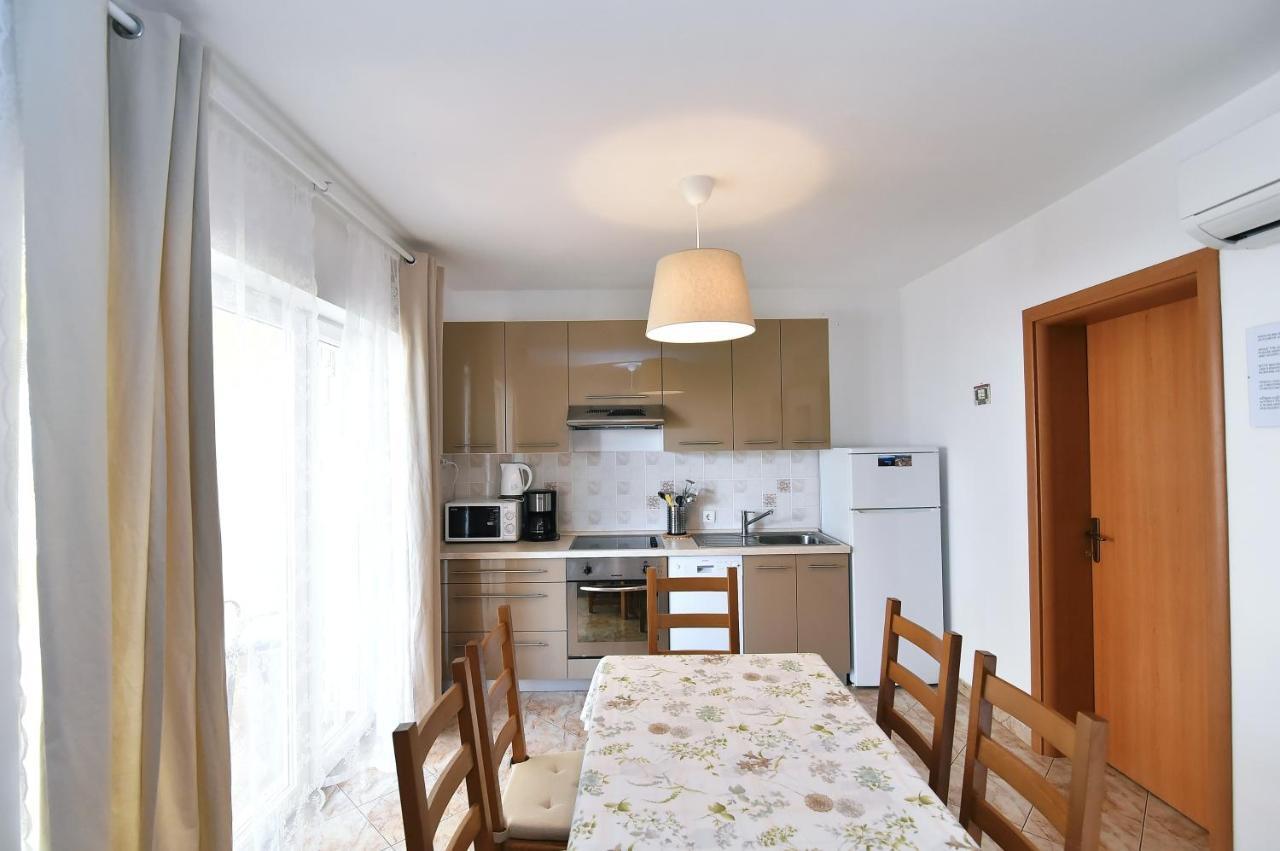 Apartment Luni Ii *