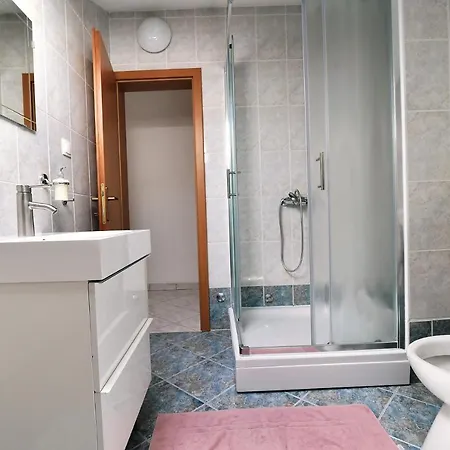 Apartments Luni II Baska  Exterior photo