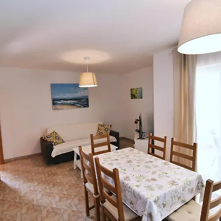 Apartments Luni II Baska  Exterior photo